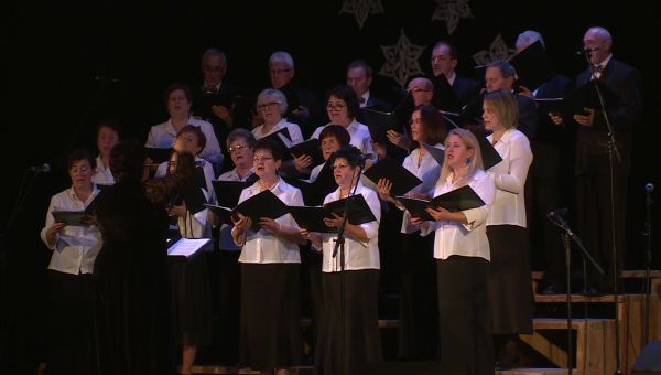 Haydn Vegyeskar karácsonyi koncertje a művelődési központban (1. rész)