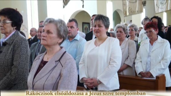 Rákóczisok elsőáldozása a Jézus szíve templomban