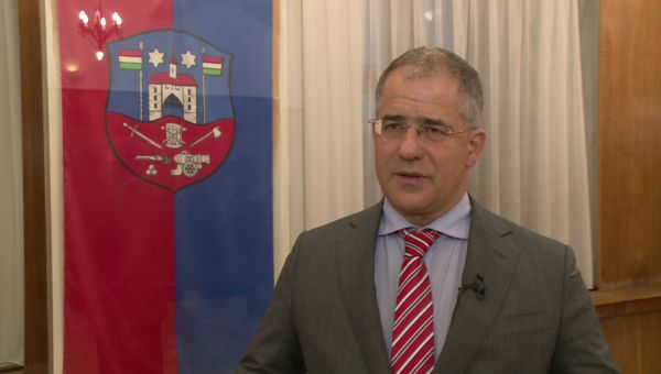  Kósa Lajos tárca nélküli miniszter sajtótájékoztatója