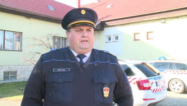 Buthi Gyula rendőr alezredes közlekedésbiztonsági tájékoztatója