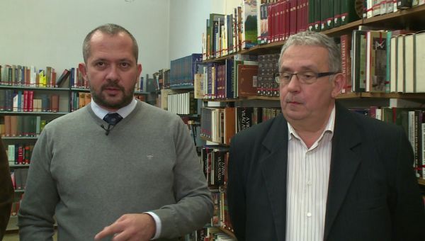  Gyopáros Alpár és Hámori György sajtótájékoztatója a rábaközi tanuszodákról 