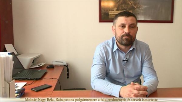 Molnár-Nagy Béla, Rábapatona polgármestere a falu eredményeit és terveit ismertette