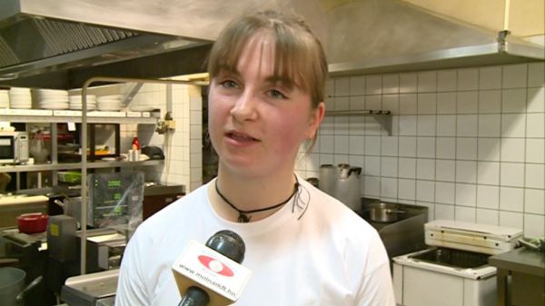 Silye Réka, a Kossuth iskola szakács tanulója megkapta a szakma legjobbjának járó díjat