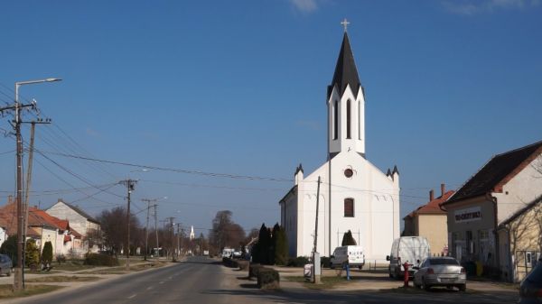 Befejeződött a beledi katolikus templom teljes felújítása