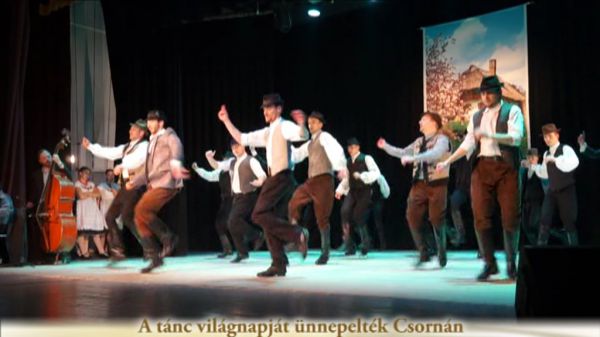 A tánc világnapját ünnepelték Csornán
