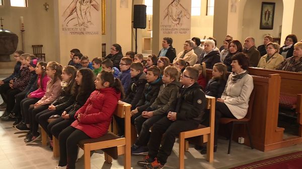 A csornai katolikus iskola újraalapításának 25 évfordulója