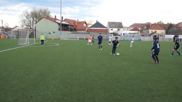 Fiatal tehetségeknek rendeztek labdarúgó tornát - riport Családi Jánossal