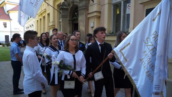 Ballagás a kapuvári Páli Szent Vince Iskolaközpontban