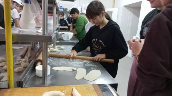 Nagyné Szabó Nikoletta igazgató tájékoztatója a Berg-iskolában induló szakokról