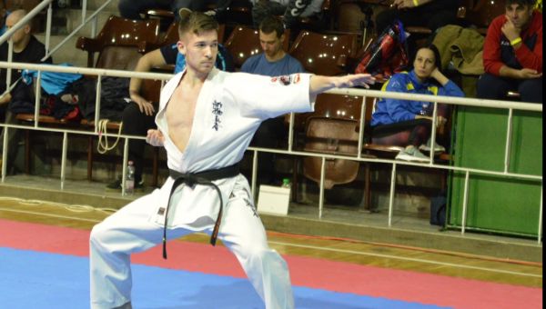 Castrumos versenyző is részt vesz a grúziai karate EB-n