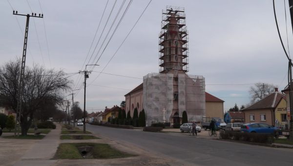 Felújítják a beledi római katolikus templomot