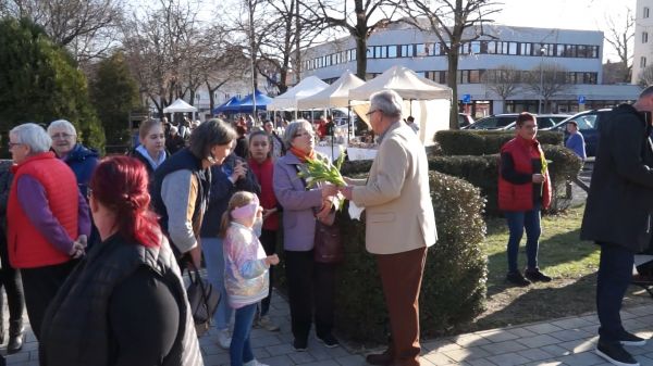 Tavaszköszöntő nőnapi délután Csornán