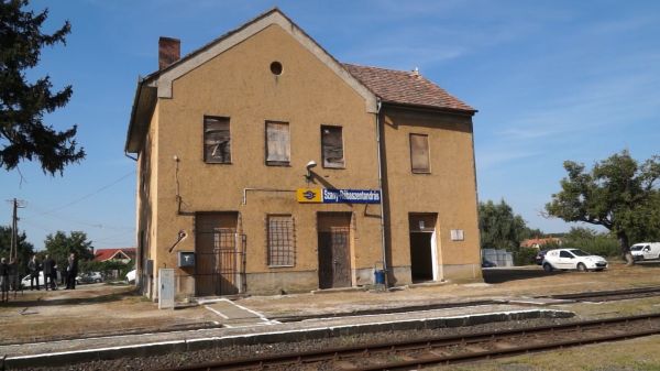 Felújítják a vasútállomásokat - Gyopáros Alpár kormánybiztos sajtótájékoztatója
