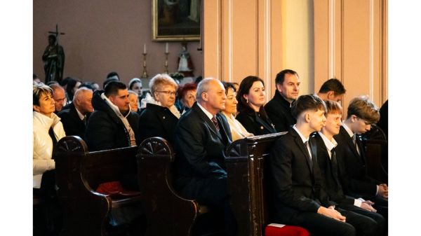 Húsvéti szentmise és körmenet Kapuváron