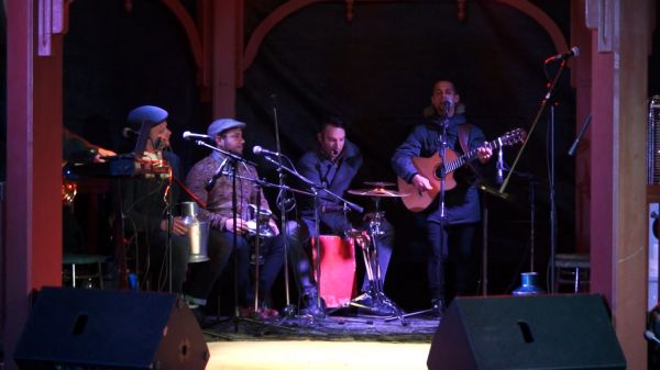 Kultúra kabátban - Romungro Gipsy Band koncert a zenepavilonban