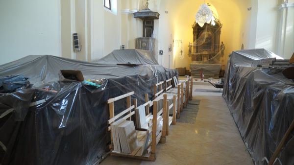  Jól halad a beledi katolikus templom felújítása