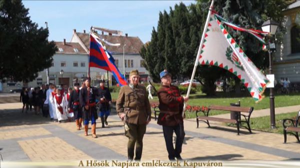  A Hősök Napjára emlékeztek Kapuváron