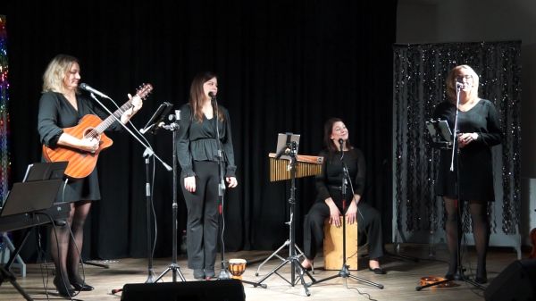 A magyar kultúra napját ünnepelték a Kajos Családi Énekegyüttessel (1. rész)