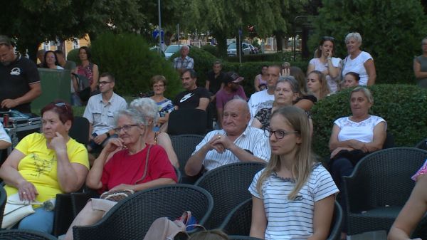 Zenepaviloni koncert Csornán: BroadBand (2. rész)