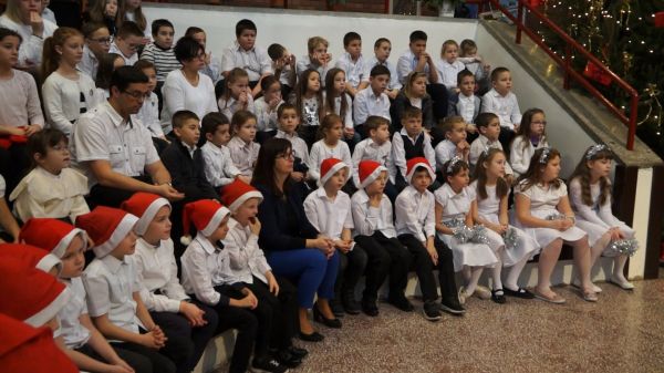 Karácsonyi ünnepség a kapuvári Széchenyi István Általános Iskolában