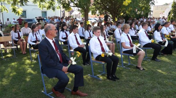 Elballagtak a beledi általános iskola végzős diákjai