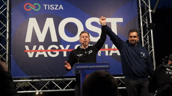 A TISZA Párt választási fóruma Kapuváron