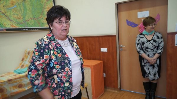 Mesekuckó a tanító nénikkel a Széchenyi iskolában