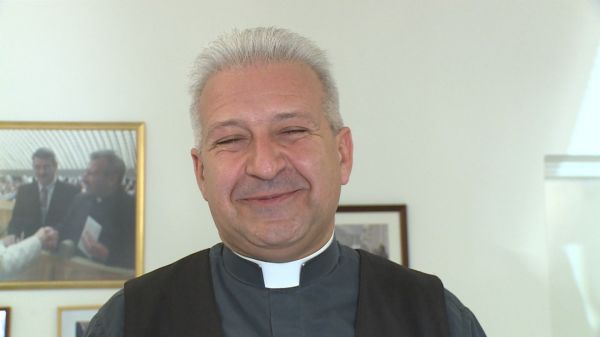 Imapercek Henczel Szabolcs beledi plébánossal