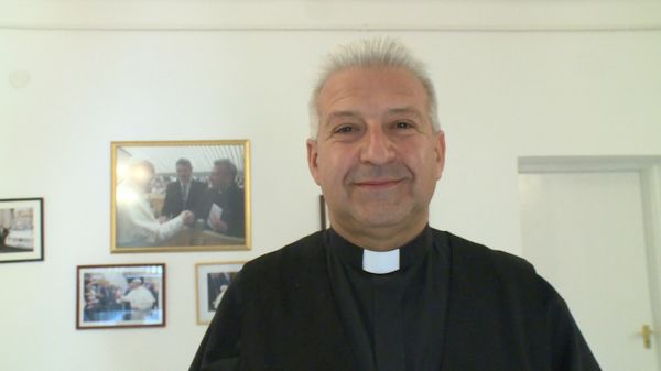Imapercek Henczel Szabolcs plébánossal