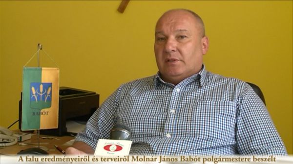 A falu eredményeiről és terveriről Molnár János Babót polgármestere beszélt