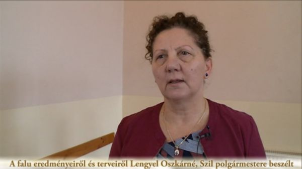 A falu eredményeiről és terveiről Lengyel Oszkárné, Szil polgármestere beszélt