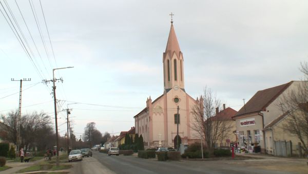 Felújítják a beledi katolikus templomot