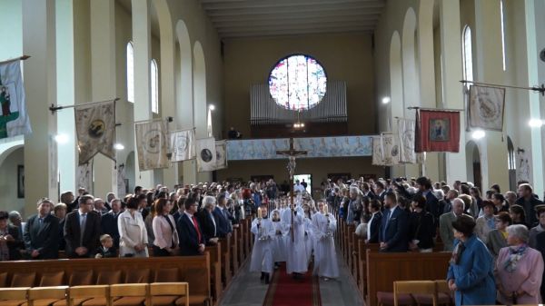 Rákóczisok elsőáldozása a Jézus szíve templomban