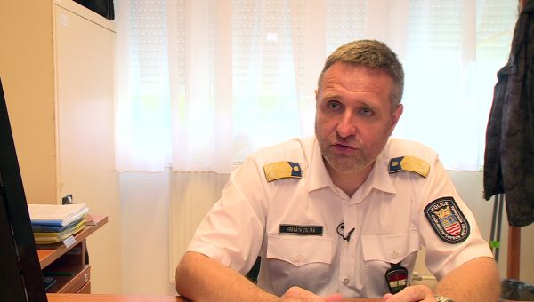  Horváth Zoltán téti rendőrőrs parancsnok tájékoztatója