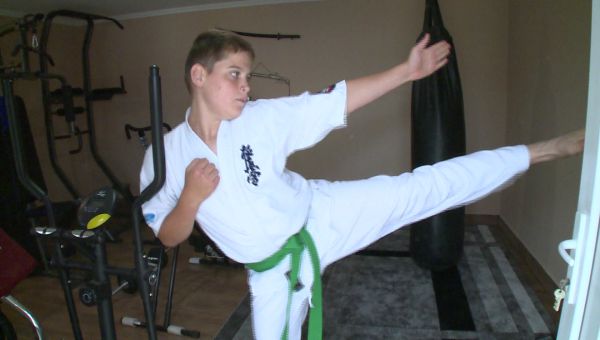  A beledi Galambosi Benjámin sikeresen szerepelt az országos és nemzetközi karate versenyeken